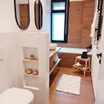Apartman Stylish Apartment, Walk To Nivy Center