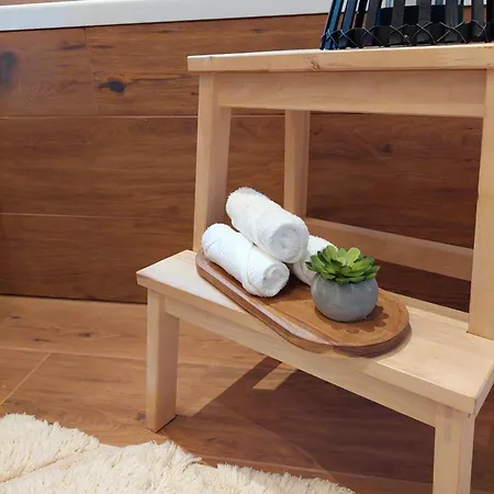 Stylish Apartment, Walk To Nivy Center Apartman *