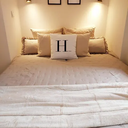 Style In Style Near Bus Station Nivy Apartmán