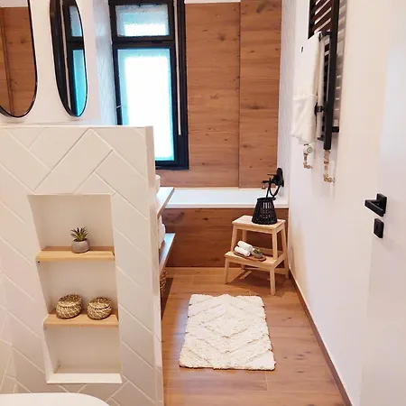 Stylish Apartment, Walk To Nivy Center Apartmán Bratislava