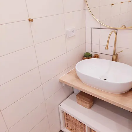 Apartment Style In Style Near Bus Station Nivy Bratislava