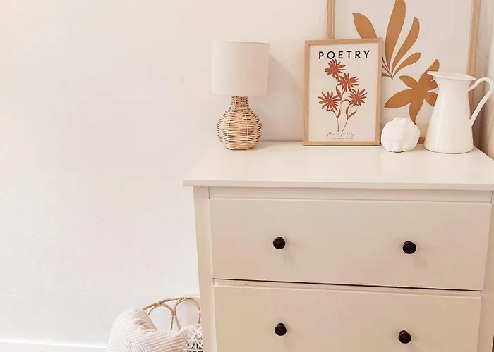 Style In Style Near Bus Station Nivy *