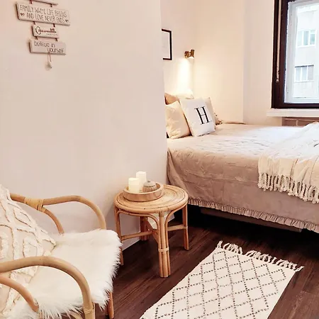 Style In Style Near Bus Station Nivy Appartement Bratislava