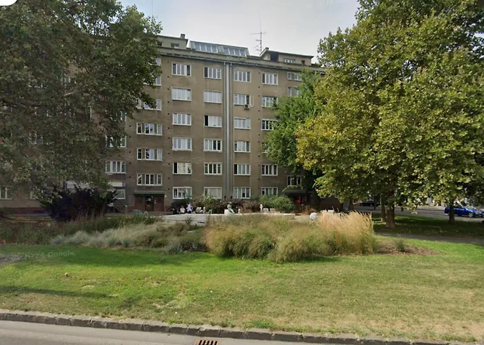 Style In Style Near Bus Station Nivy Bratislava